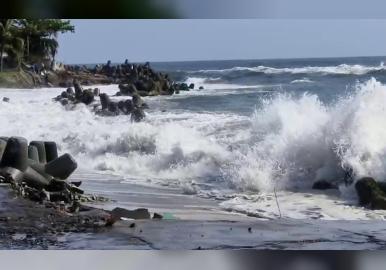 കേരള തീരത്ത് കടലാക്രമണ സാധ്യത; മത്സ്യത്തൊഴിലാളികൾക്ക് ജാഗ്രതാ നിർദ്ദേശം, വിനോദസഞ്ചാര പ്രവർത്തനങ്ങളും ഒഴിവാക്കണം