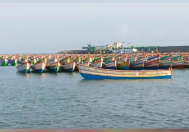 ട്രോളിങ് നിരോധം ഇന്ന് അര്‍ധരാത്രി മുതൽ...